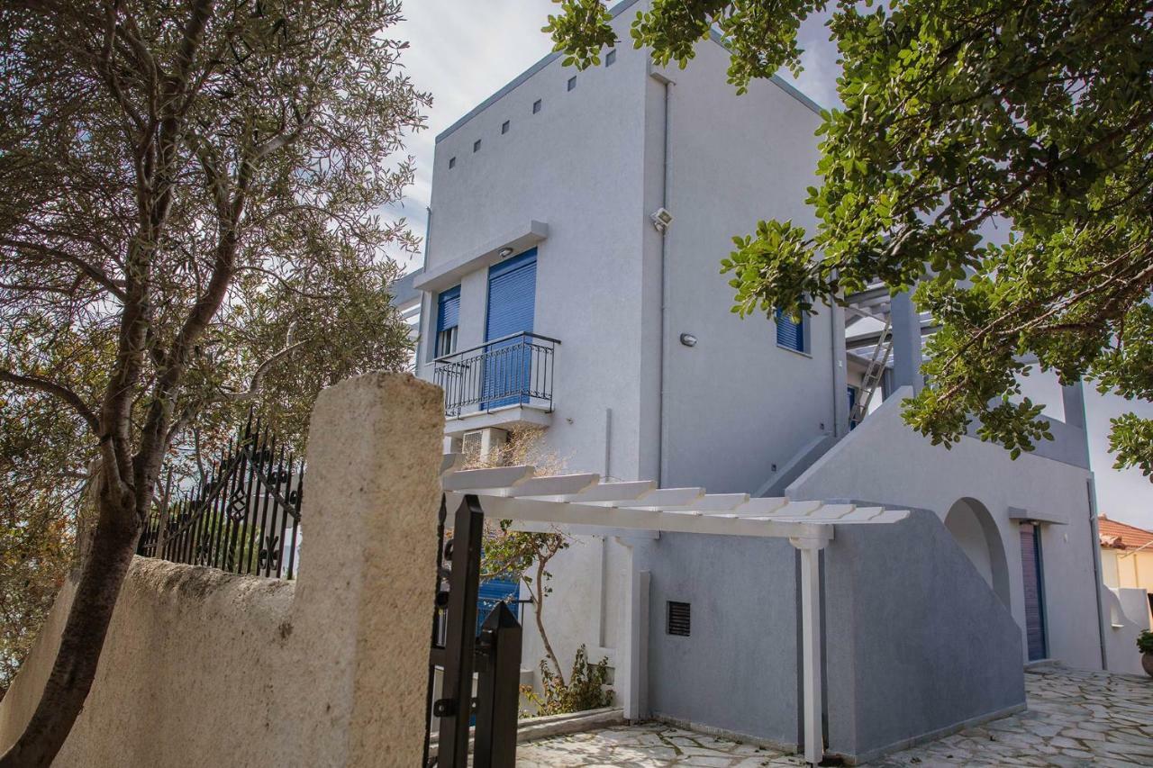 Villa Dimos Gythio Luaran gambar